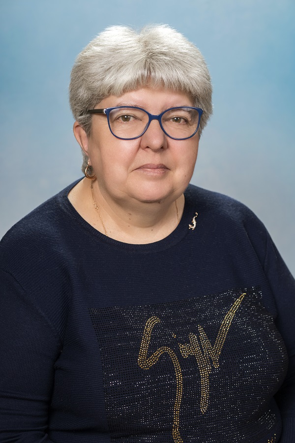 Полякова Елена Вадимовна.